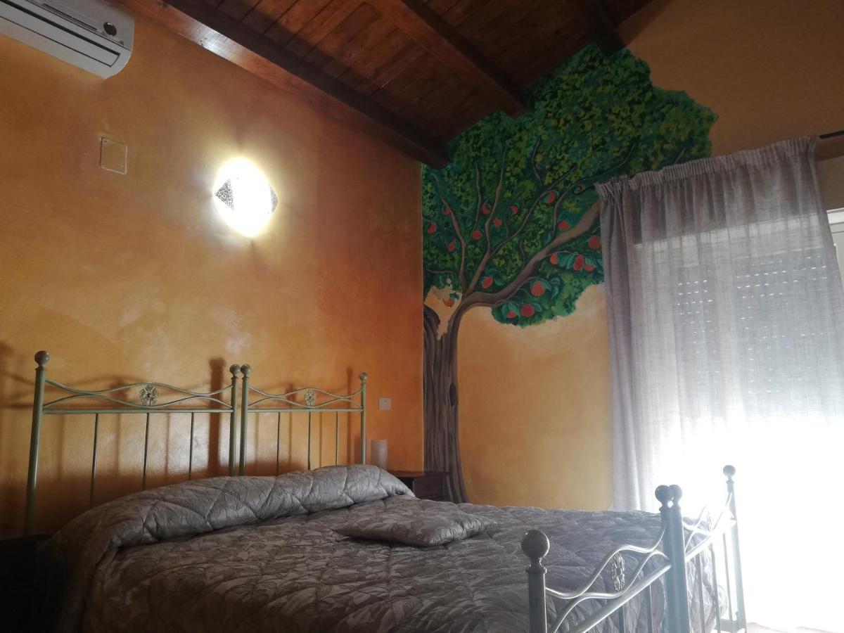 La Casetta B&B Милаццо Экстерьер фото