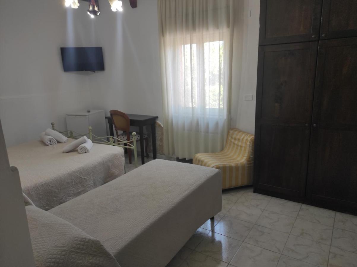 La Casetta B&B Милаццо Экстерьер фото